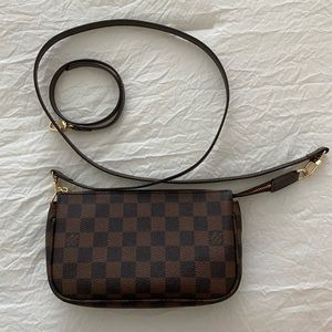 Louis Vuitton Damier Ebene Pochette